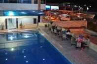 Swimming Pool Hotel Bukit Indah Lestari