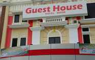 Luar Bangunan 6 Sutos Guest House