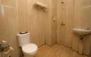 Toilet Kamar 7 Bangka City Hotel