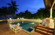 Swimming Pool 5 Istana Pool Villas & Spa Bangka