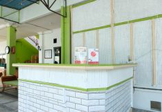 Sảnh chờ 7 OYO 2186 Esbe Hotel Syariah