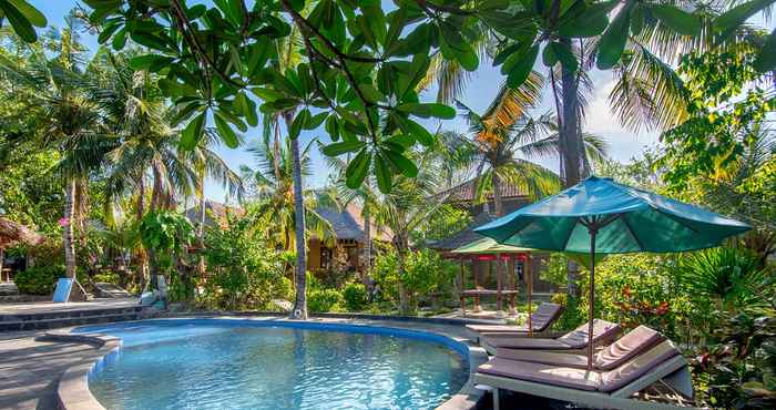 Kolam Renang Mushroom Beach Bungalows