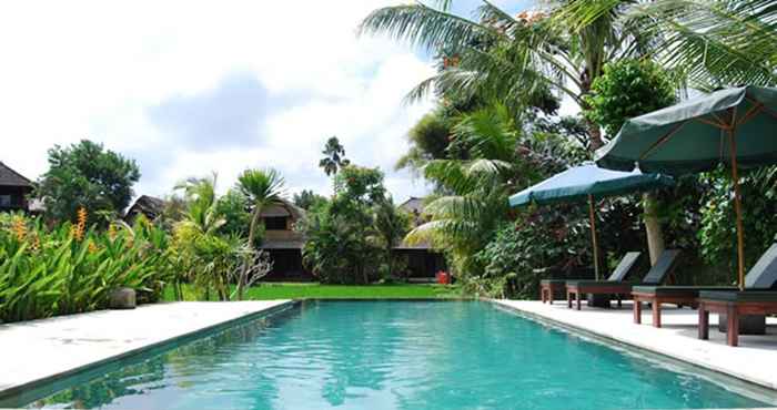 Swimming Pool Gerebig Bungalows