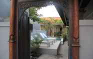 Hồ bơi 6 Sadana Bali Guest House