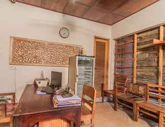 Lobi 2 Sadana Bali Guest House