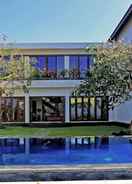 SWIMMING_POOL Awanti Villa