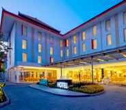 Exterior 2 HARRIS Hotel and Conventions Denpasar Bali