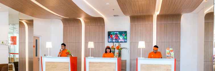 Lobi HARRIS Hotel and Conventions Denpasar Bali