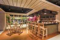 Bar, Kafe dan Lounge Serela Legian by KAGUM Hotels