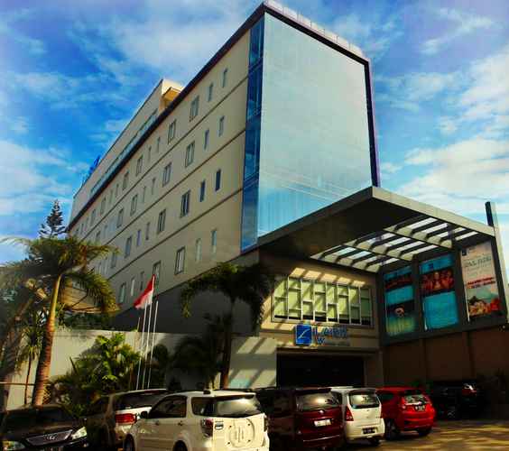 LA'RIZ Wthree Lagaligo Makassar, Makassar Harga Hotel Terbaru di