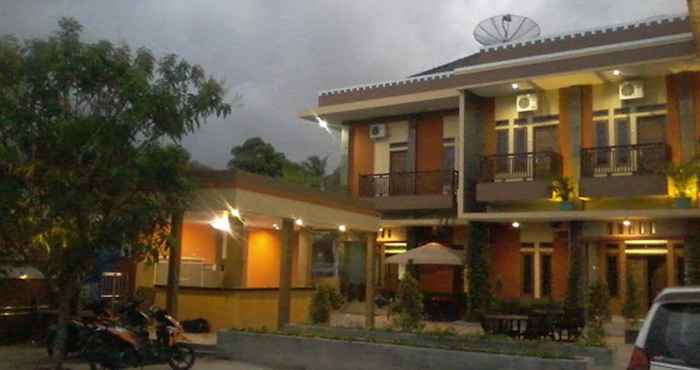 Exterior Allamanda Beach Hotel & Bungalow Pangandaran