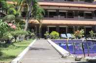 Swimming Pool Puri Tanah Lot Resort Kuta