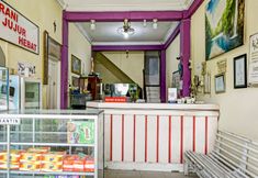 Lobby 6 OYO 90451 Hotel Roda Mas 1