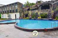 Kolam Renang Angkasa Garden Hotel 