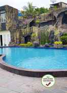 SWIMMING_POOL Angkasa Garden Hotel 