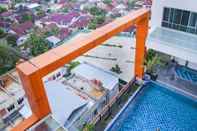 Swimming Pool Grand Central Hotel Pekanbaru