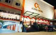 Bên ngoài 2 Hotel Alpha Pekanbaru