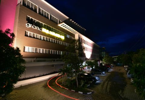 Exterior Grand Nanggroe Hotel