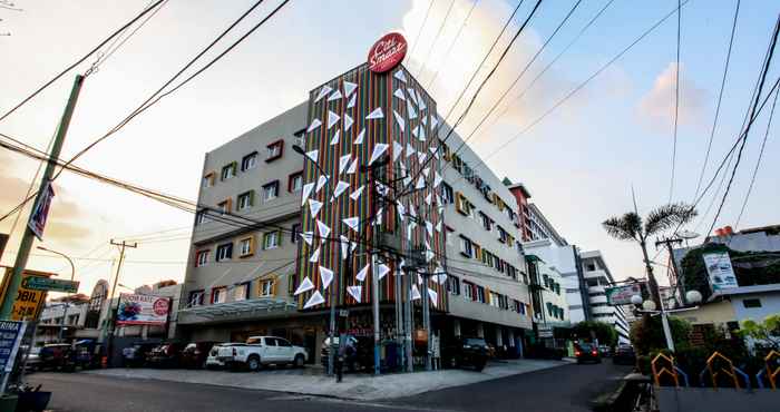 Exterior Citismart Hotel Pekanbaru 