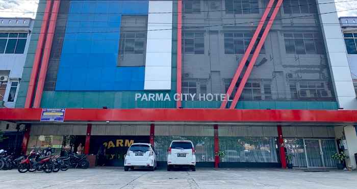 Bangunan Parma City Hotel