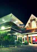 EXTERIOR_BUILDING Pondok Serrata Hotel & Restaurant