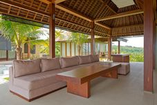 Common Space De Cliff Villa