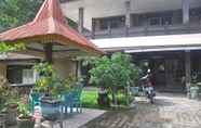 Lobi 4 Ebikel Guest House