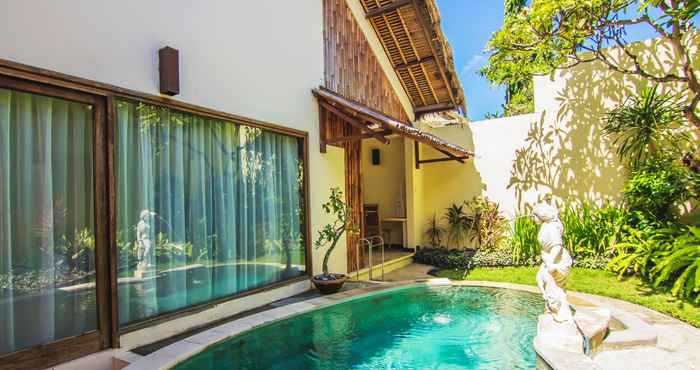 Kolam Renang Athena Garden Villa & Spa