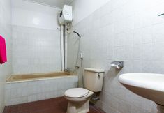 Toilet Kamar 6 Hotel Bagindo