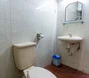 Toilet Kamar 5 Hotel Bagindo