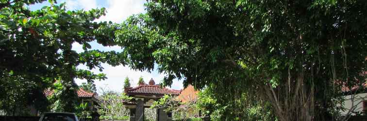 Luar Bangunan Bingin Garden