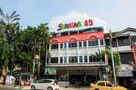 Bên ngoài Sabrina Wisma 45