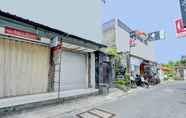 Bangunan 4 OYO 90287 Letos Kubu Homestay 2