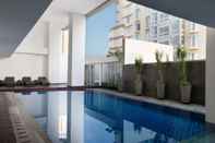 Swimming Pool Hotel Santika Premiere Hayam Wuruk Jakarta