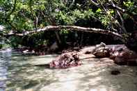 Kolam Renang Gapang Beach Resort