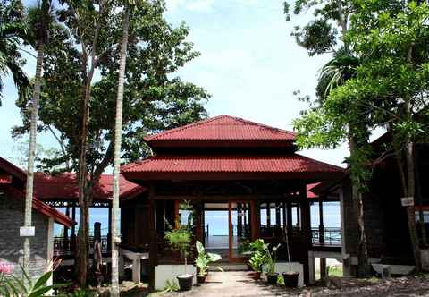 Exterior Gapang Beach Resort