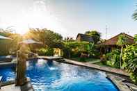 Swimming Pool Abian Huts Dream Beach Lembongan