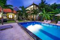 Swimming Pool Arya Inn Nusa Lembongan