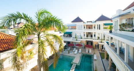 游泳池 2 Bali Court Hotel and Apartments