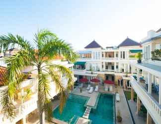 Swimming Pool 2 Bali Court Hotel and Apartments