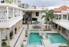 游泳池 3 Bali Court Hotel and Apartments