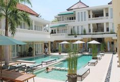 游泳池 2 Bali Court Hotel and Apartments