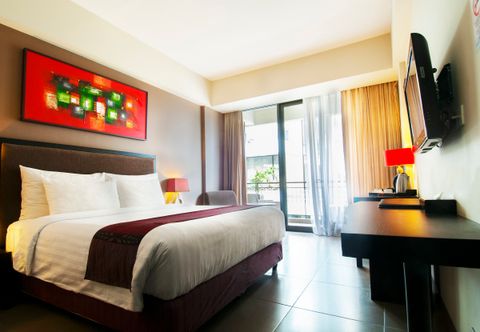 Bedroom 100 Sunset Kuta Hotel & Ballroom