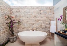 Phòng tắm bên trong 6 Villa D' Uma