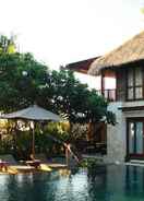 SWIMMING_POOL The Sandi Phala Hotel and Resort