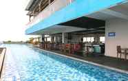 Swimming Pool 4 Horison Ultima Semarang