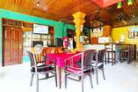 Bar, Cafe and Lounge Bali Senia Hotel