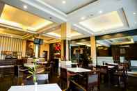 Restaurant Grand Permata In Hotel