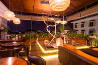 Bar, Cafe and Lounge Rattan Inn Banjarmasin