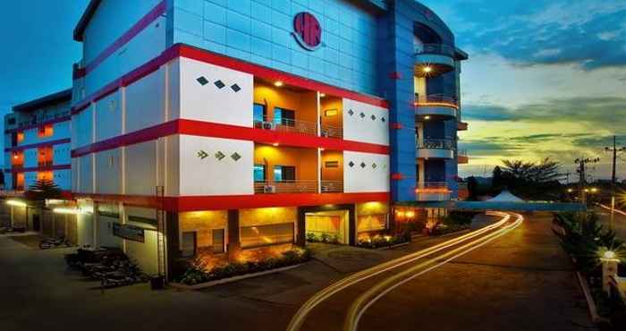 ภายนอกอาคาร Hotel Roditha Banjarmasin